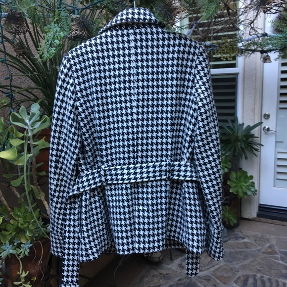 πΊππΊ Stunning Black & White Wool Coat - Picture 8 of 8